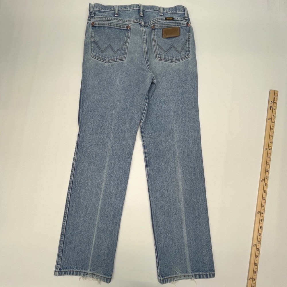Wrangler 936DEN Cowboy Cut Slim Jeans Mens 32x32 Light Wash Distressed Vintage - Picture 3 of 8